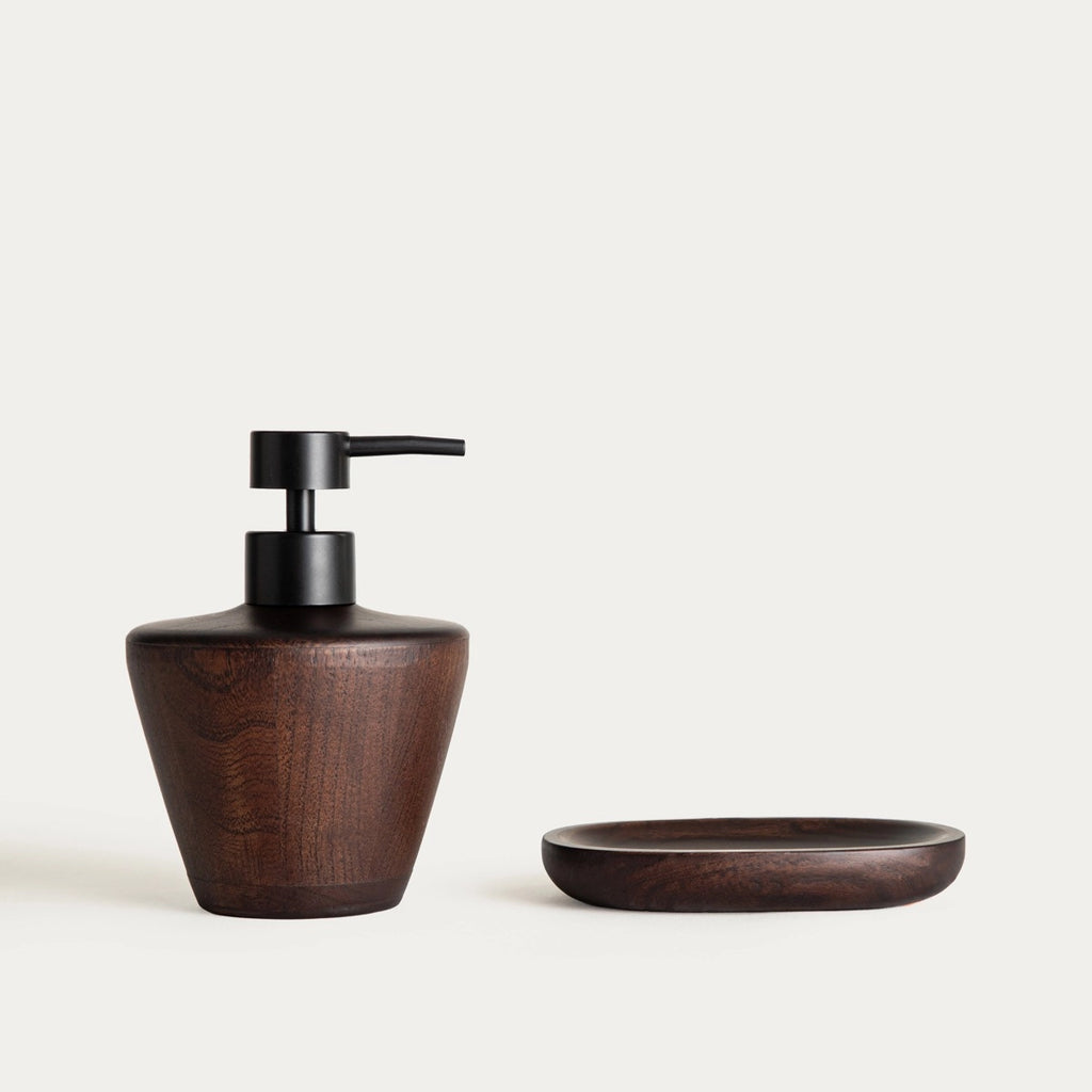 Dunkelbraune Seifenablage aus holz im schlichten Design